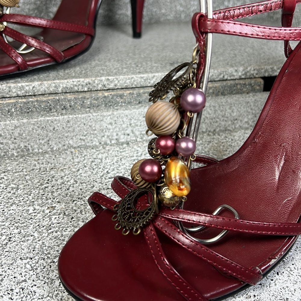 Zoom Beaded Charms Open Toe Strappy Heels Sandals Shoes Size 8